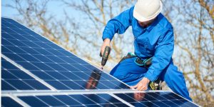 Installation Maintenance Panneaux Solaires Photovoltaïques à Menil-Froger